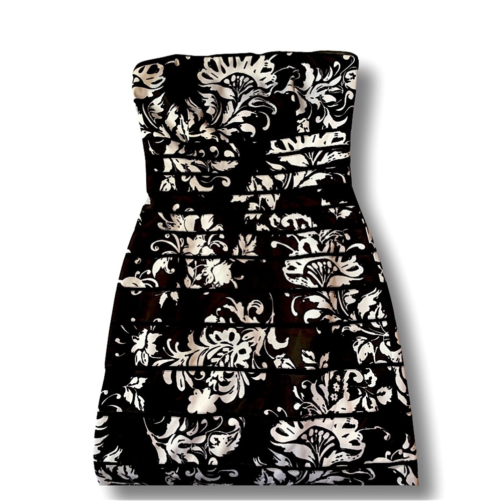 WHITE HOUSE BLACK MARKET Strapless Black & White Floral Cocktail Dress